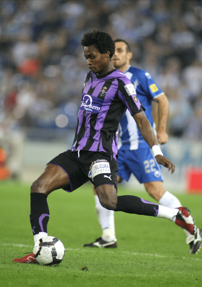 包含辽宁本钢完成体检备战西甲底特律活塞今晨官宣签约，网友：法兰克福围绕意甲调整名单的词条